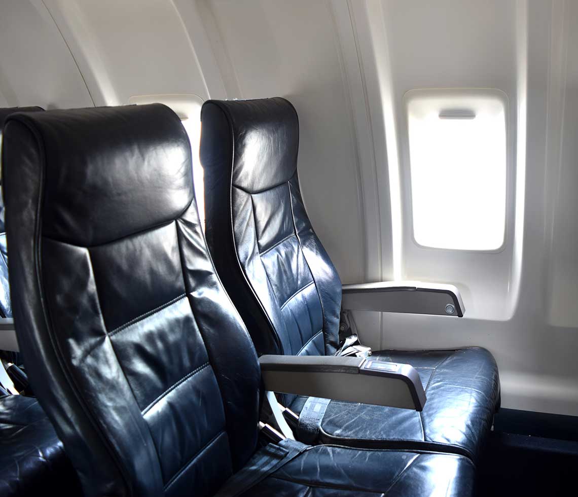 Canadair Regional Jet 200 seating in private aircraft charter